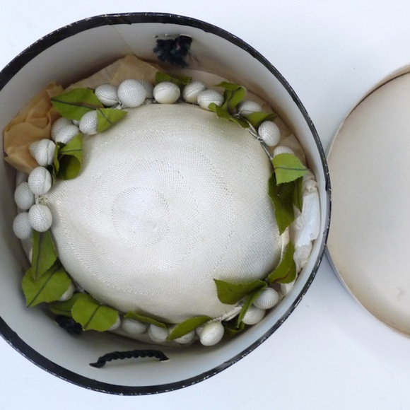 Woodward & Lothrop vintage Accessories Woodward Lothrop White Straw